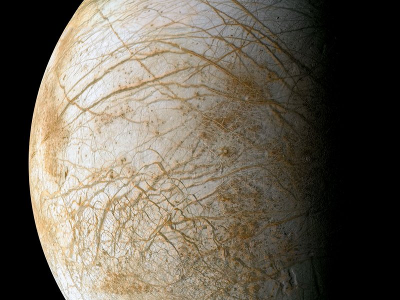 NASA to Pierce into Europa’s Icy Crust for Chasing Submerged Alien Life by 2020