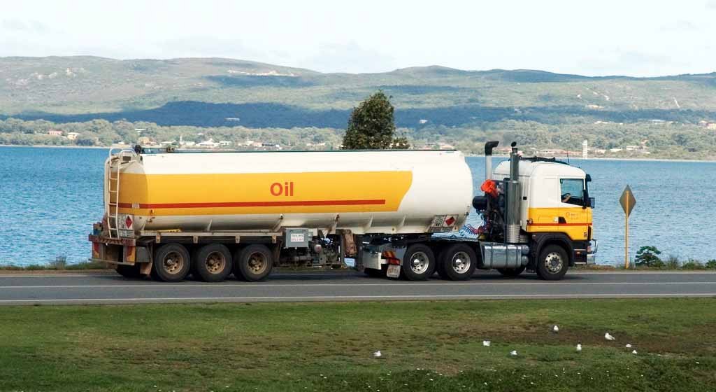 Global Oil Tank Trucks Market : Global Industry Analysis and Forecast (2018-2026)