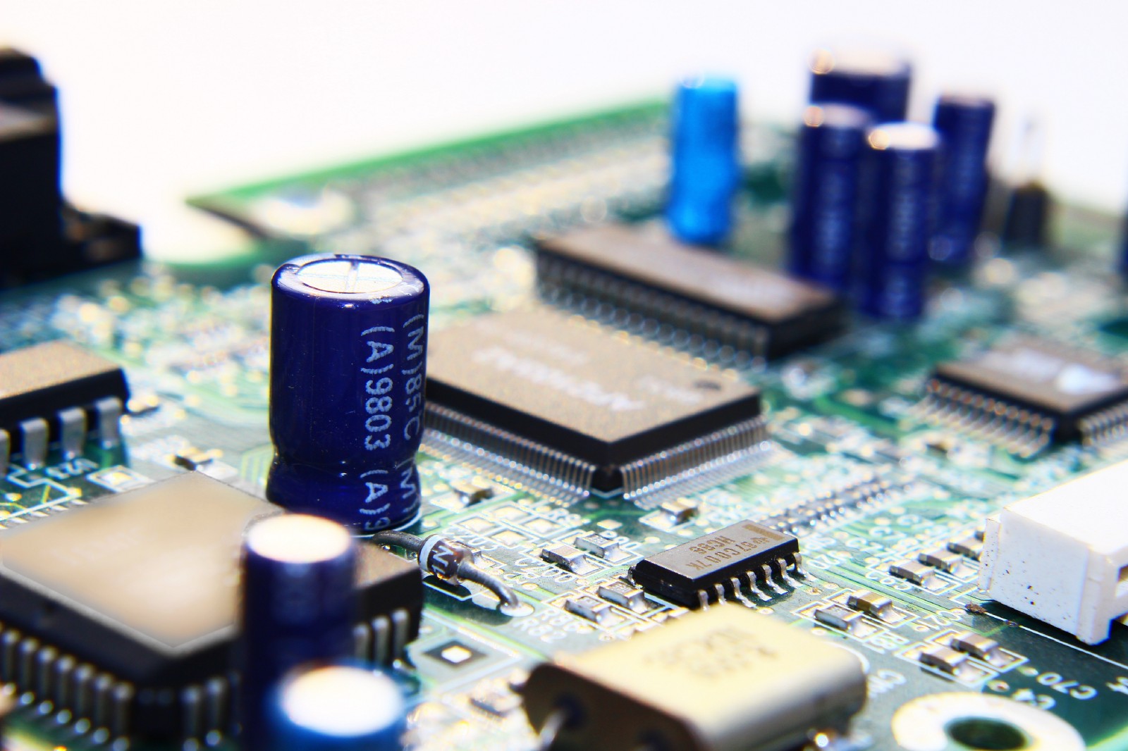 Industry Trend On Global Electronic Components System Market Drivers, Latest Innovations & Company Profiles to 2026 | ABB, AEC, API Technologies