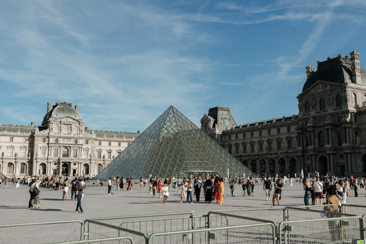 How Technology Has Been Integrated Into Historical Landmarks