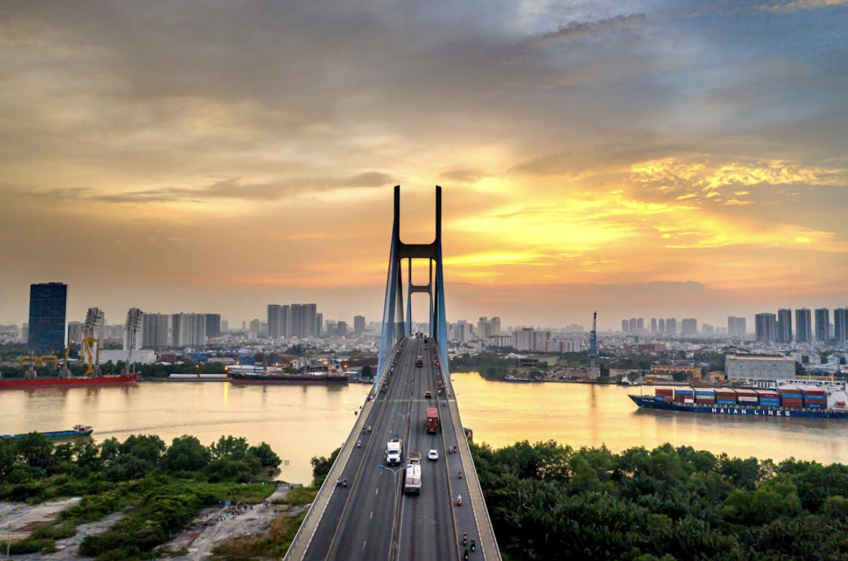 Harnessing 5G and V2X Technology for Smart Freight Highways